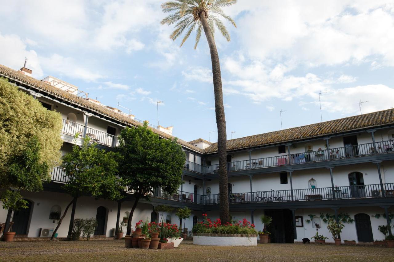 Vista Corral Del Conde Apartment Sevilla Bagian luar foto