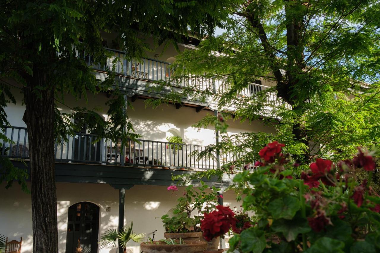Vista Corral Del Conde Apartment Sevilla Bagian luar foto